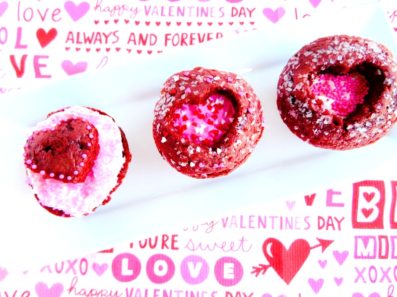 Easy Valentine’s Day Cupcakes, These Valentine Cupcakes taste delicious, are easy to make, and who doesn't love pink and red cupcakes? These Easy Valentines Cupcakes all you have to do is a little bit of decorating and enjoy eating them. 