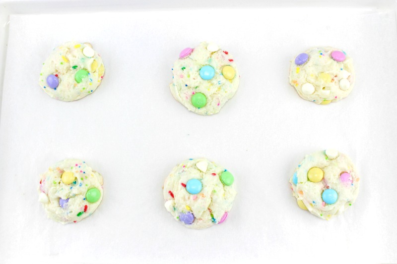 These Spring Funfetti Cake Cookies for Easter are soft and delicious, Funfetti cake mix recipes make the perfect Easter Cookies, Make these easy to make Easter M&M Cookies for a spring brunch or fun spring treat, Easter Funfetti Cake Cookies are The Best! 
