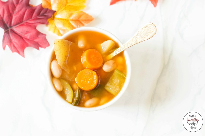 This Instant Pot Vegetable soup is the perfect fall soup! Use up those fresh vegetables that you have in your fridge to create a delicious meal. A perfect Homemade soup recipe and Instant Pot Autumn Vegetable Soup to make for your family, instant pot vegetable soup with fresh vegetables! YUM! 