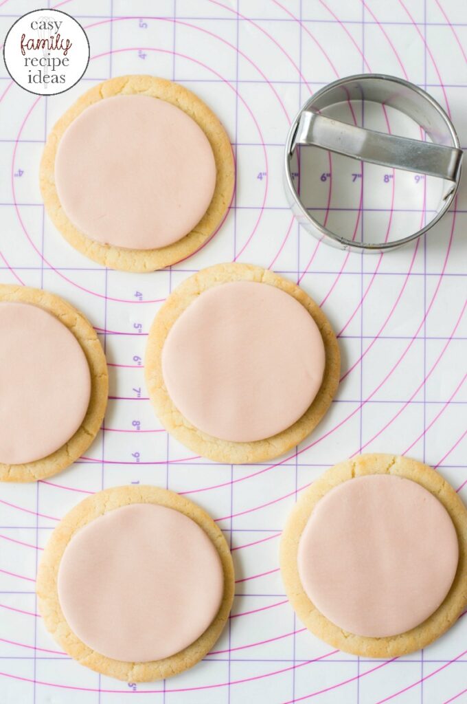 These teddy bear cookies are so much fun to decorate. And once you make them, you might just think they're too cute to eat! This Teddy Bear Cookies Recipe is perfect for a preschool teddy bear picnic or birthday party treat. Enjoy this cute and tasty Bear Face Cookie  