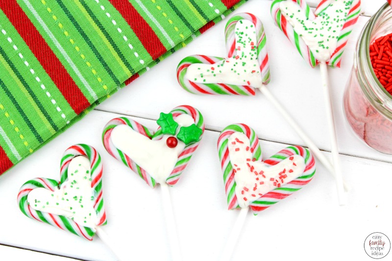 You're going to love these perfect Christmas Chocolate Lollipops! They're so simple to make and taste wonderful too! These Peppermint Chocolate Lollipops are a fun new dessert idea for the holidays. Make them for a Homemade Gift Idea or treat your family to a fun Christmas snack. 