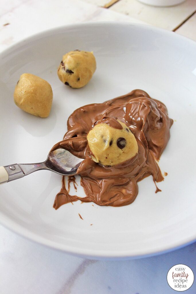 You don't want to miss out on these Chocolate Chip Cookie Dough Bites! They're simple and easy to make and a great on the go snack. Amazing Edible Chocolate Chip Cookie Dough is amazing. The Best Easy Cookie Dough Bites Recipe