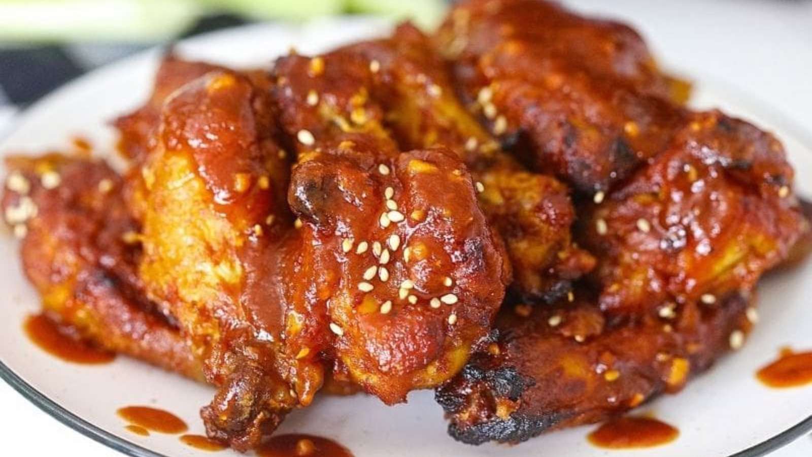 A plate of chicken wings.